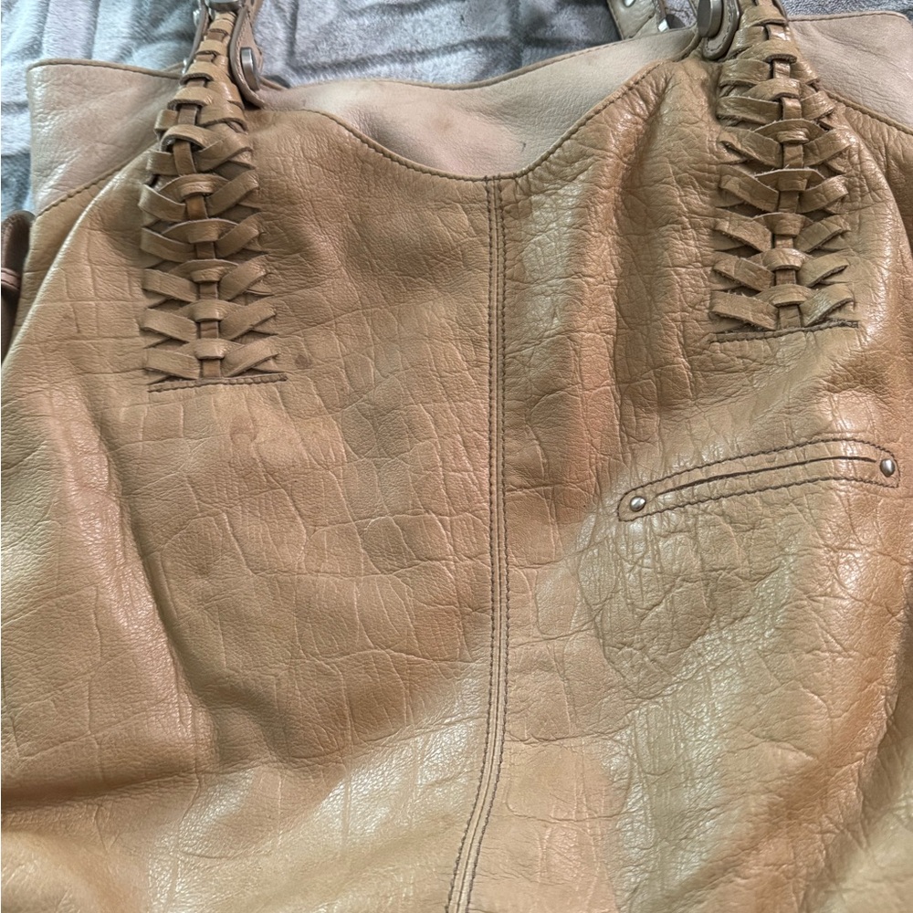 Chic Tan Leather Tote Bag